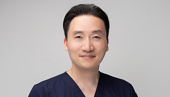 Dr Michael Wei headshot