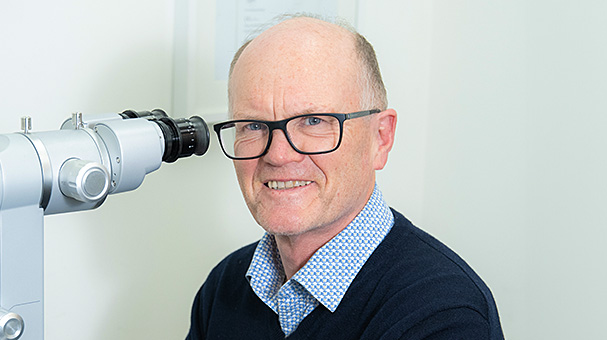 Dr David Handley headshot
