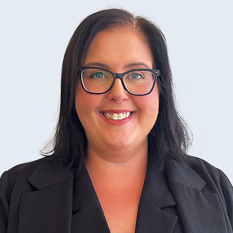 Headshot Anastasia Raspanti, Practice Manger of VEI Hurstville